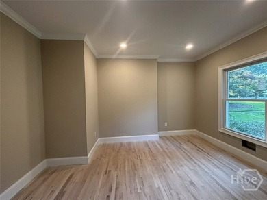 Stunningly renovated golf course home in the highly sought-after - photo 13