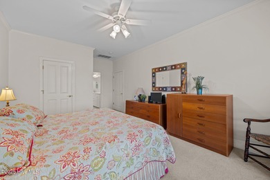 Beautiful 3-bedroom, 3-bath WATERFRONT home on two wooded lots - photo 16