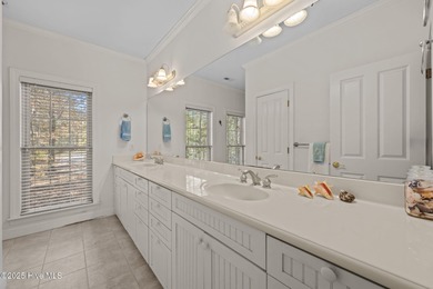Beautiful 3-bedroom, 3-bath WATERFRONT home on two wooded lots - photo 18