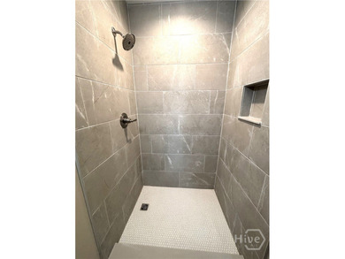 Stunningly renovated golf course home in the highly sought-after - photo 20