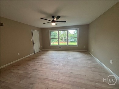 Stunningly renovated golf course home in the highly sought-after - photo 21