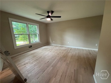 Stunningly renovated golf course home in the highly sought-after - photo 25