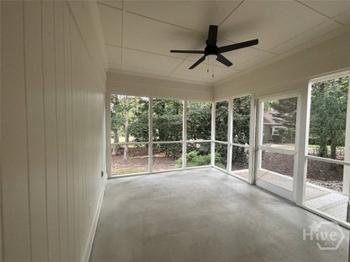 Stunningly renovated golf course home in the highly sought-after - photo 27