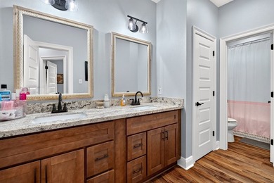 Custom-built and only 4 years young, this exceptional 5-bedroom - photo 33