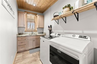 Lake Laceola-Mountain Lodge Retreat with Long-Range Views in - photo 39