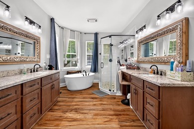 Custom-built and only 4 years young, this exceptional 5-bedroom - photo 42