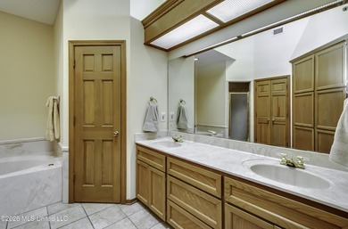 Just Reduced!! HORSE LOVERS: Your Secret Paradise Awaits! Rare - photo 50