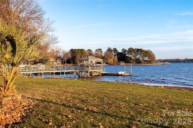 Extraordinary opportunity to secure 1.039 acres on Lake Norman - photo 5