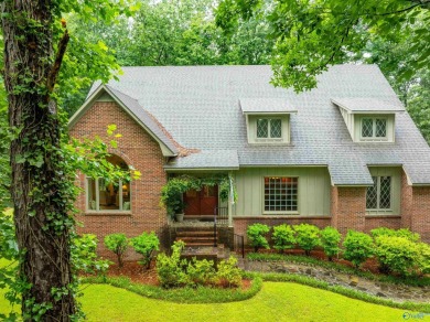 Lake Home For Sale in Gadsden, Alabama