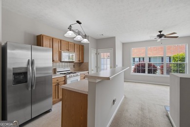 Welcome to this townhome located in the desirable Tidewater - photo 12