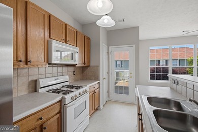 Welcome to this townhome located in the desirable Tidewater - photo 14