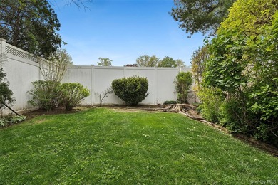 Welcome to this well-maintained semi-attached home, beautifully - photo 14