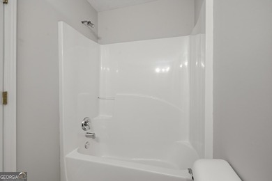 Welcome to this townhome located in the desirable Tidewater - photo 29