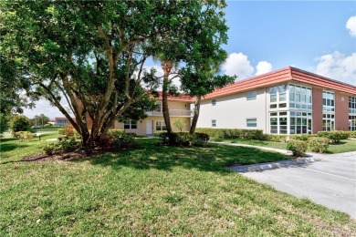 Lake Condo For Sale in Vero Beach, Florida