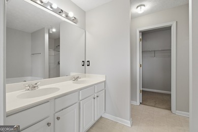 Welcome to this townhome located in the desirable Tidewater - photo 34