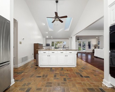 Calling all Equestrian lovers: check out this private - photo 18