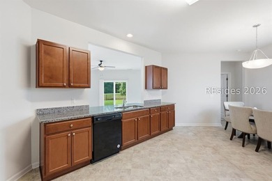 Beautiful Amelia model offering 4 bedrooms, 3.5 baths, a 2-car - photo 25