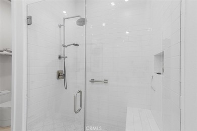 IRRESISTIBLE PRICE REDUCTION FOR A DESIGNER UPGRADED HOME! - photo 26