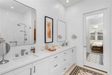 IRRESISTIBLE PRICE REDUCTION FOR A DESIGNER UPGRADED HOME! - photo 27