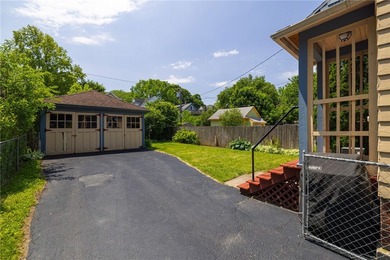 Step back in time without sacrificing modern comfort in this - photo 32