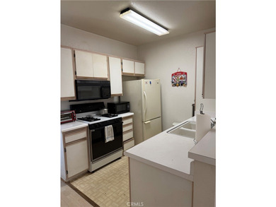 One of the few Complexes that feature private garage and private - photo 7