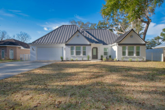 Alaqua Bayou Home For Sale in Freeport Florida