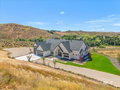 Experience refined country living in this stunning single-level - photo 2