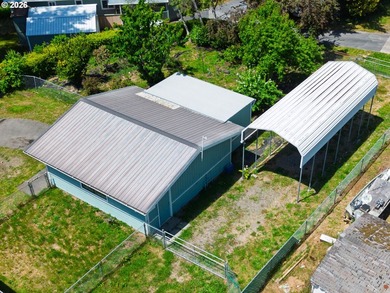Rare owner-occupied/income property opportunity on Oregon's - photo 31