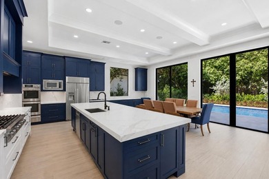 Beautifully upgraded newly built custom estate home located in - photo 11