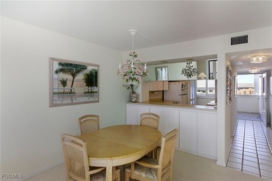 Whether you are searching for a remarkable beachfront residence - photo 13