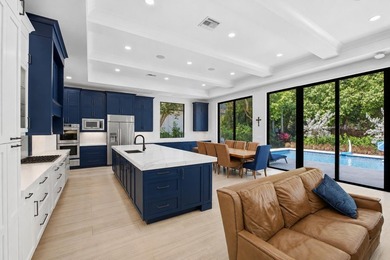 Beautifully upgraded newly built custom estate home located in - photo 15