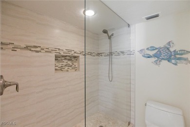 Whether you are searching for a remarkable beachfront residence - photo 18