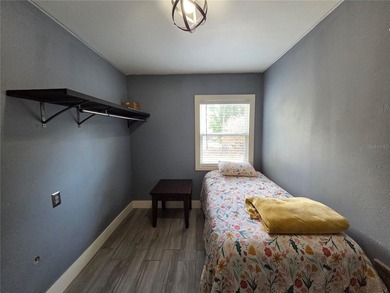 Under contract-accepting backup offers. Charming 3 bedroom, 1 - photo 21