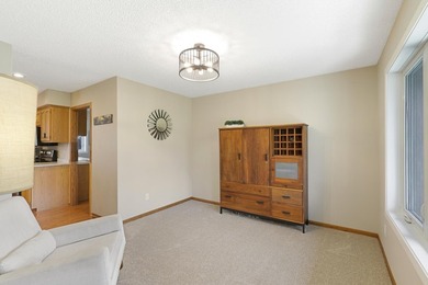 Discover the serenity and recreation of riverfront living in a - photo 33