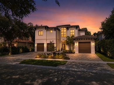 Beautifully upgraded newly built custom estate home located in - photo 40
