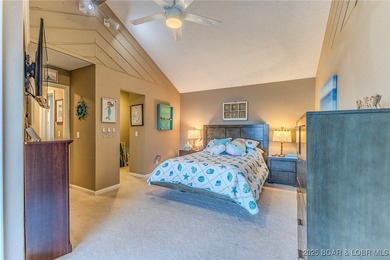 BREATH TAKING PANORAMIC VIEWS! This move-in ready 3-bedroom - photo 16