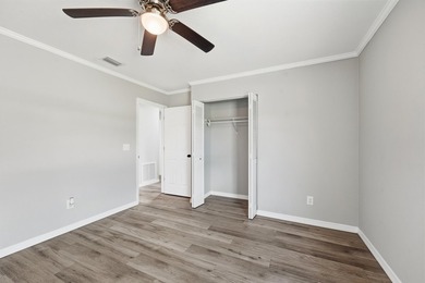 BRAND NEW ROOF, NEW A/C SYSTEM, FULLY RENOVATED .This - photo 19