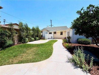 WATCH VIDEO! Gorgeous Remodel of a Classic 1920s Walteria - photo 3