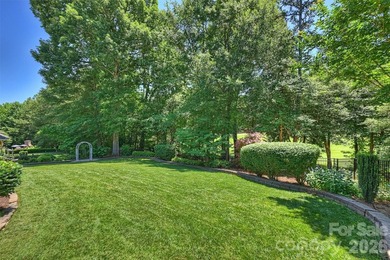 Perfectly positioned on the 18th Fairway of Springfield Golf - photo 27