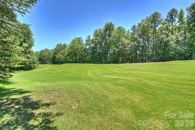 Perfectly positioned on the 18th Fairway of Springfield Golf - photo 28