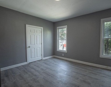 Adorable home with covered front porch. Large entry foyer for - photo 29