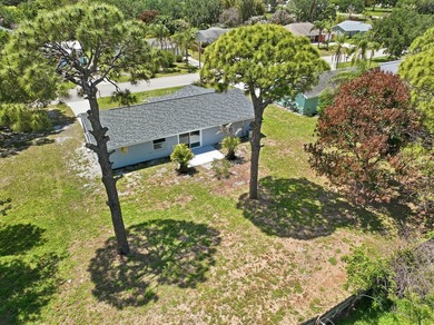 BRAND NEW ROOF, NEW A/C SYSTEM, FULLY RENOVATED .This - photo 30