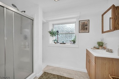 Well-Cared For Home With Flexible Living Space In Oakland, NJ! - photo 34