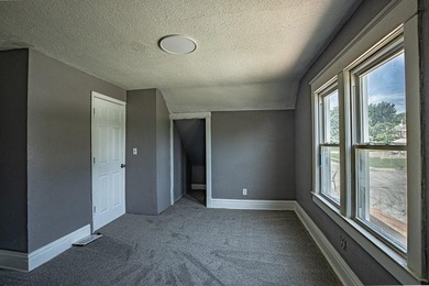 Adorable home with covered front porch. Large entry foyer for - photo 37