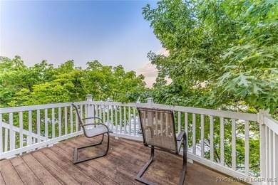 BREATH TAKING PANORAMIC VIEWS! This move-in ready 3-bedroom - photo 44