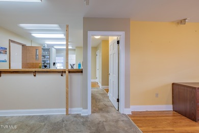 Commercial property in high traffic area of Bristol, VA