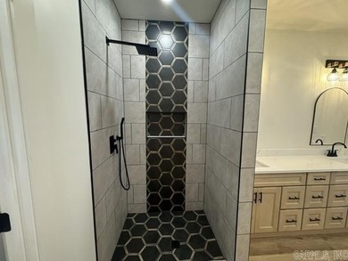 Step into modern elegance with this brand-new 4-bedroom - photo 12