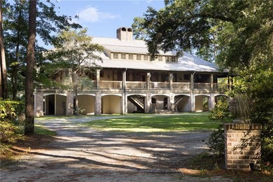 (private lake, pond, creek) Home For Sale in Riceboro Georgia