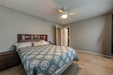 Customized second story corner unit in pristine condition - photo 7