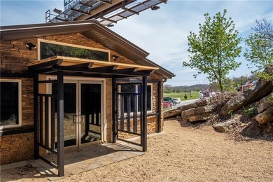 Here it is, possibly the nicest office in NWA. You can see the - photo 24